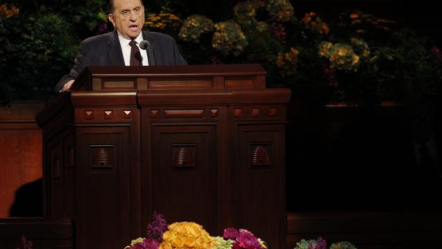 President Monson teeb teatavaks 2013. aasta 183. kevadise üldkonverentsi ajal Kiriku uute templite asukohad